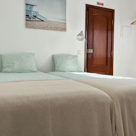 Apartment Xl & Xl Costa da Caparica