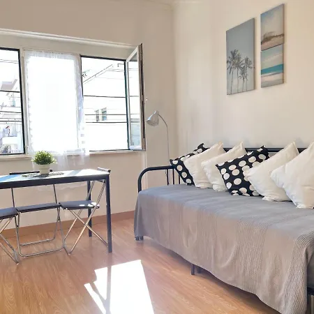 Xl & Xl Apartment *