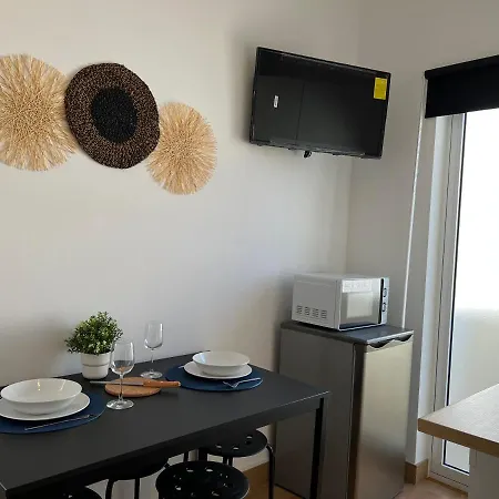Xl & Xl Apartment *