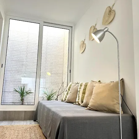 Xl & Xl Apartment